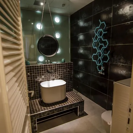 Senglea Suites