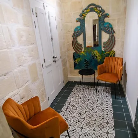 Senglea Suites Hotel