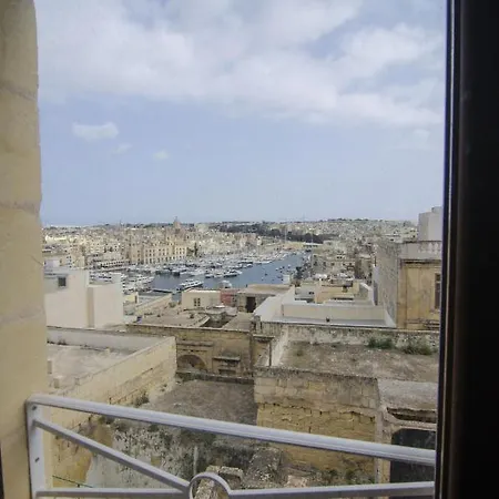 Hotel Senglea Suites *